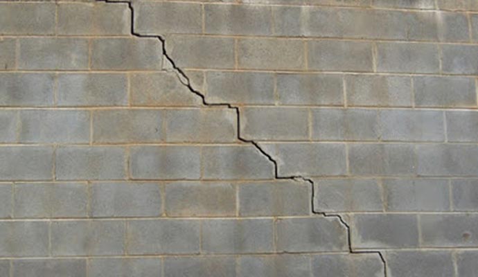 cracked foundation wall