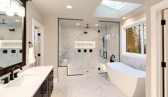 beautiful clean bathroom